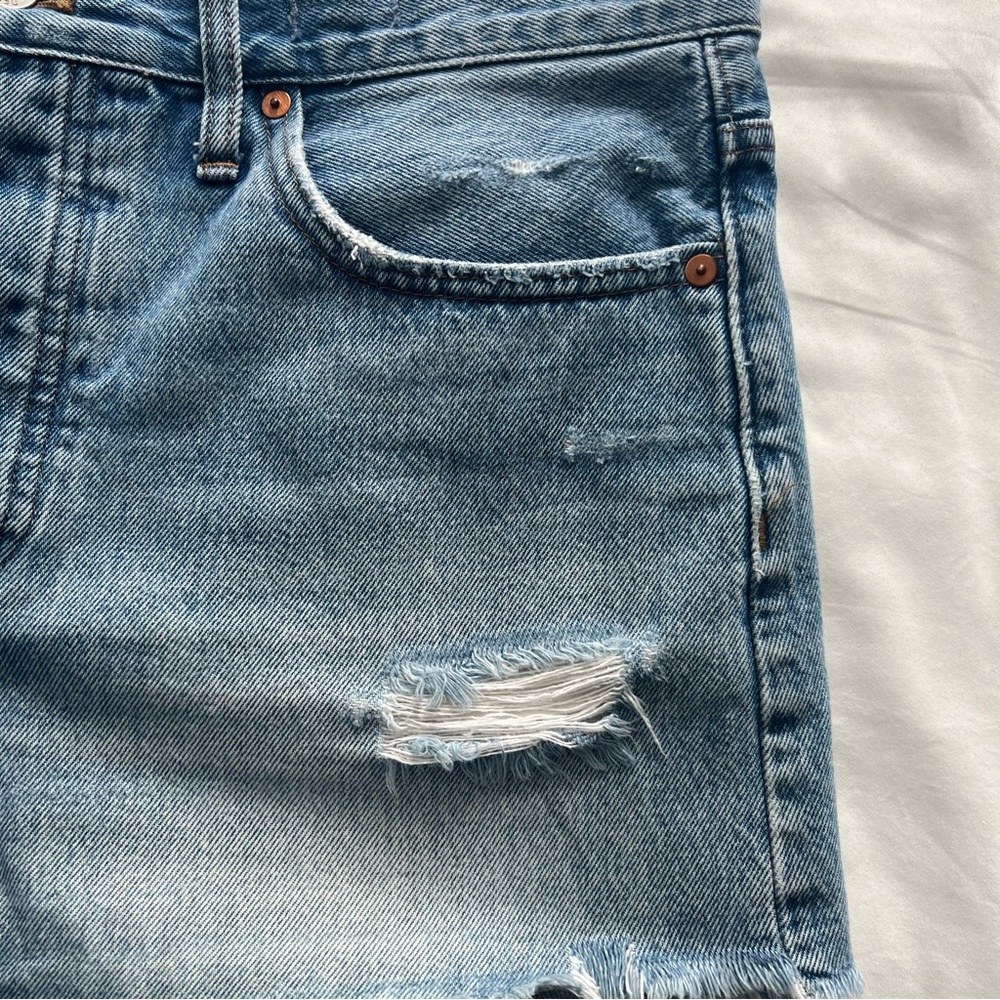 Madewell High-Rise Relaxed Denim Shorts, Size 29 - Picture 3 of 9